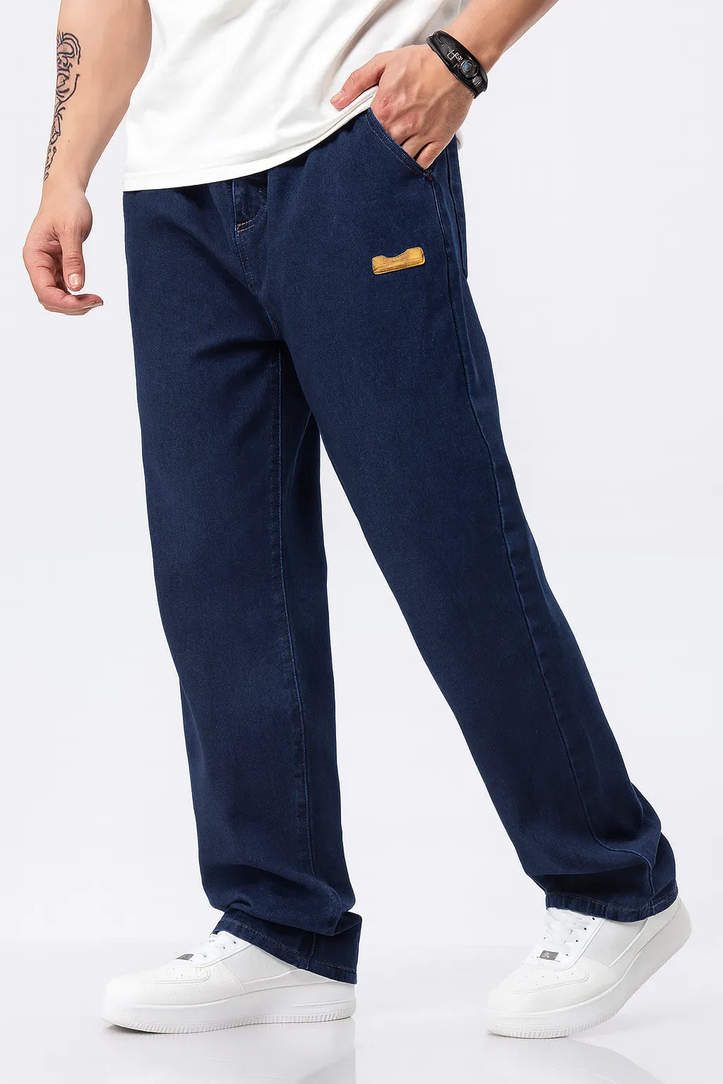 Vaqueros de Corte Regular con Cordón