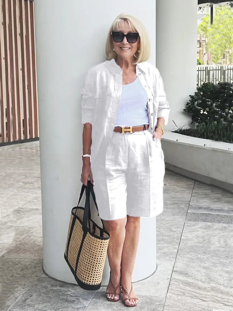 Conjunto cárdigan, top y pantalón