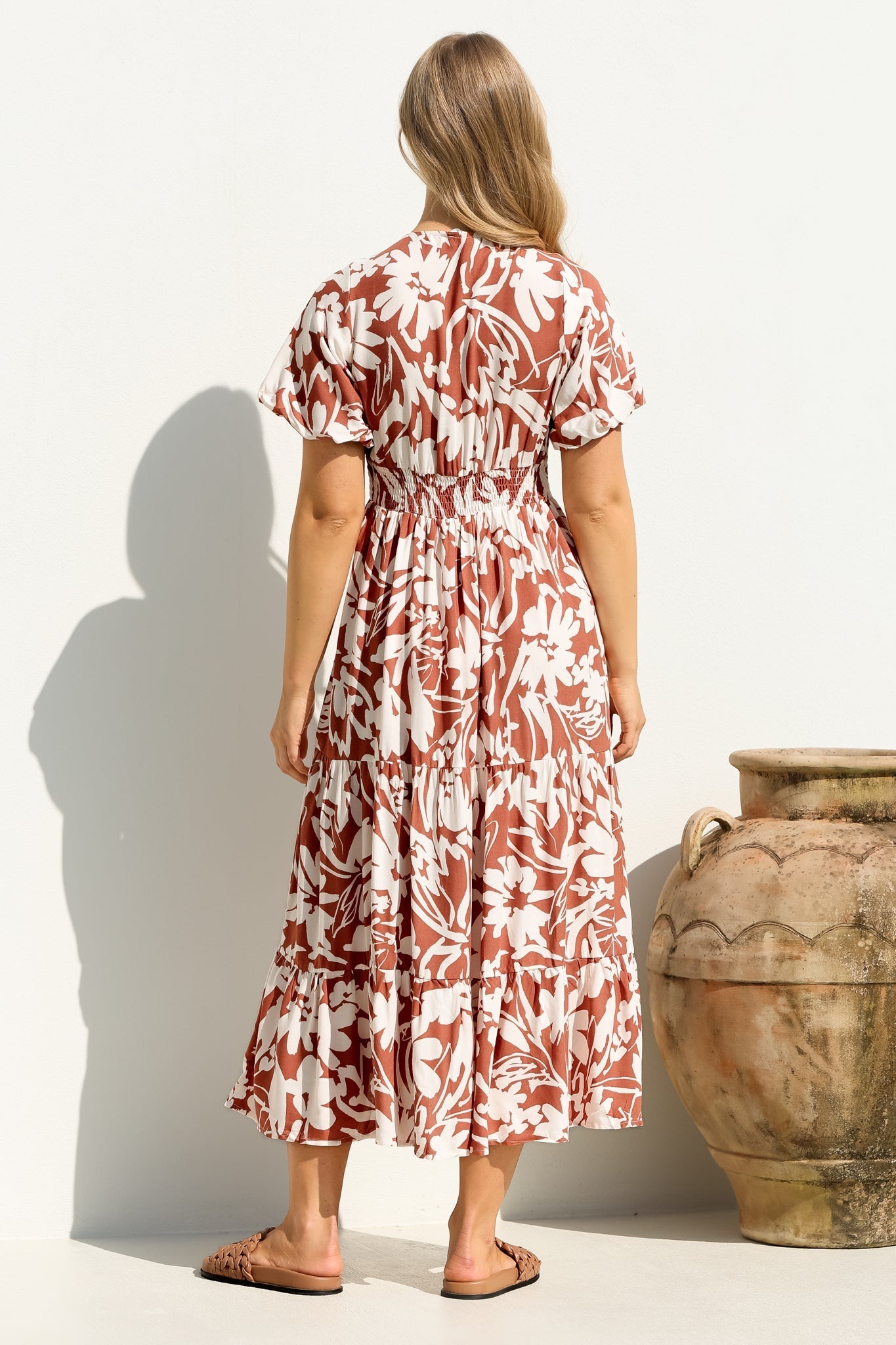 Vestido midi Charis - Vestido con escote en V